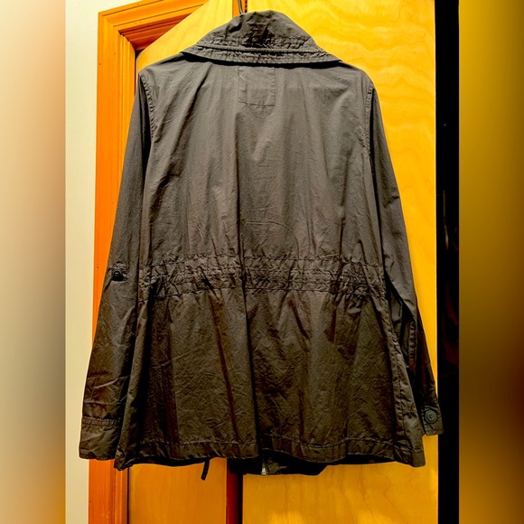 Woman’s Jacket size Large - Picture 2 of 2